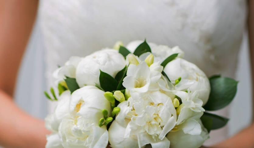 bouquet_sposa_bianco_peonie